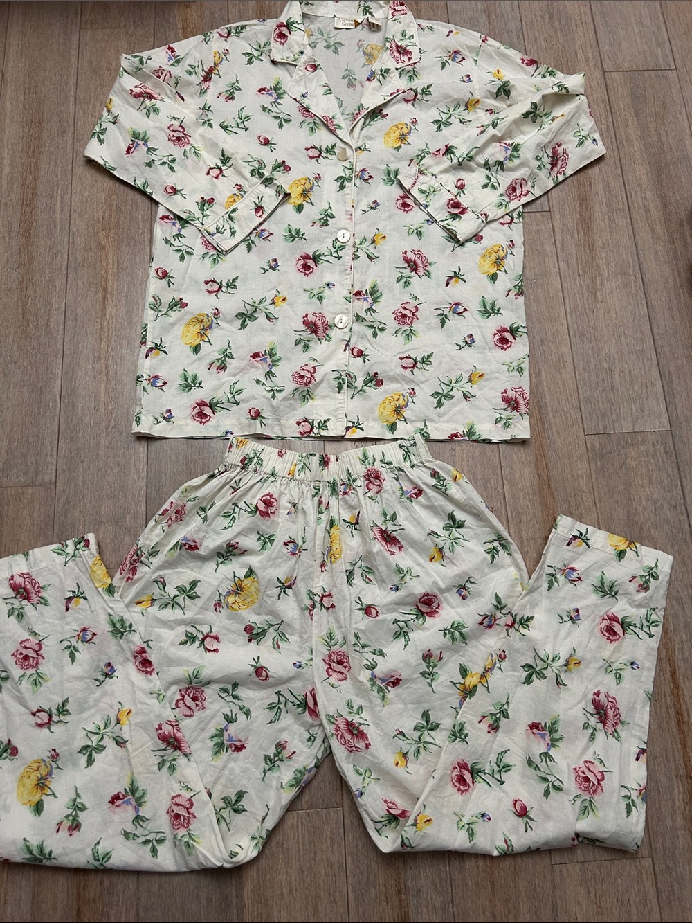 VTG Victoria's Secret Cream Floral Cotton Pajama Set with Pink & Yellow Blooms S